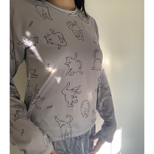 Camiseta gatos gris