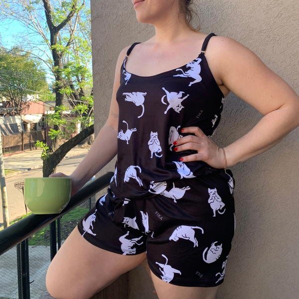 Conjunto pijama gatos negro